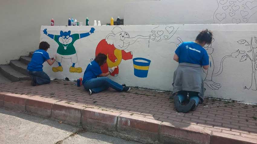 THERE IS A FESTIVAL AT THE SCHOOL WITH MEDTRONIC Türkiye — görsel 2